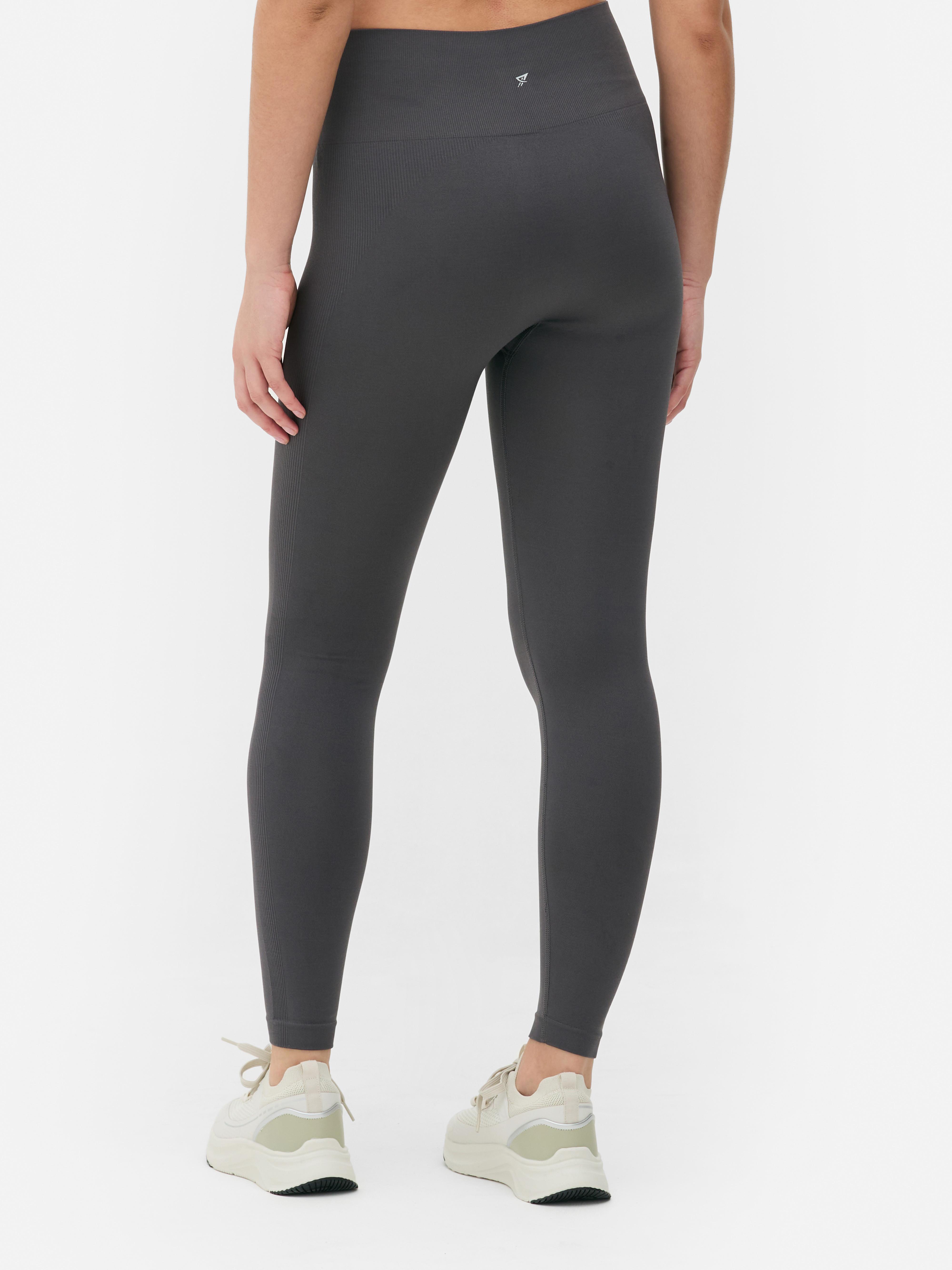 Varrás nélküli sportleggings Ezzel a sportleggings-szel minden edzésed zökkenőmentes lesz.