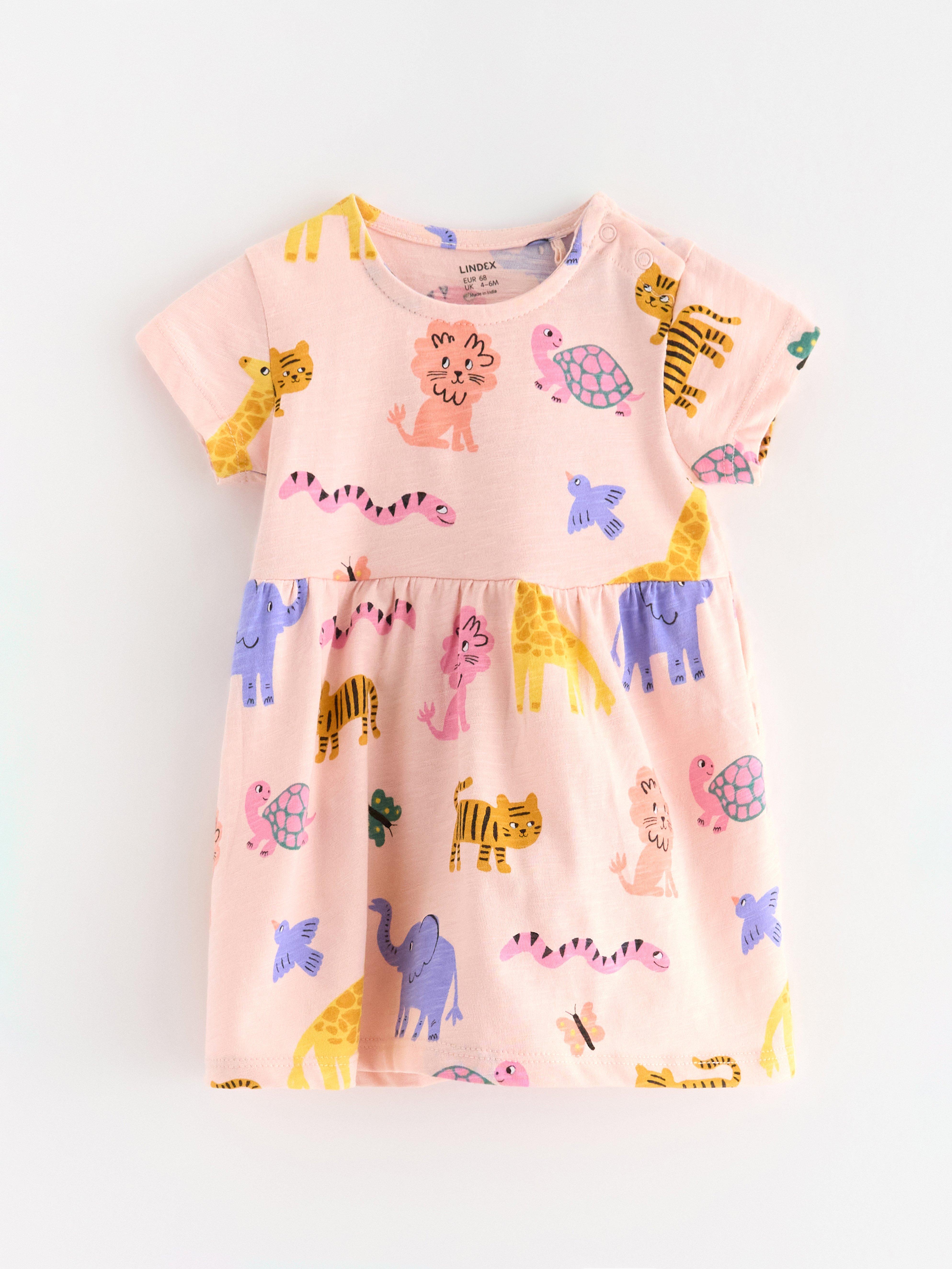 Vestido de manga curta rosa claro