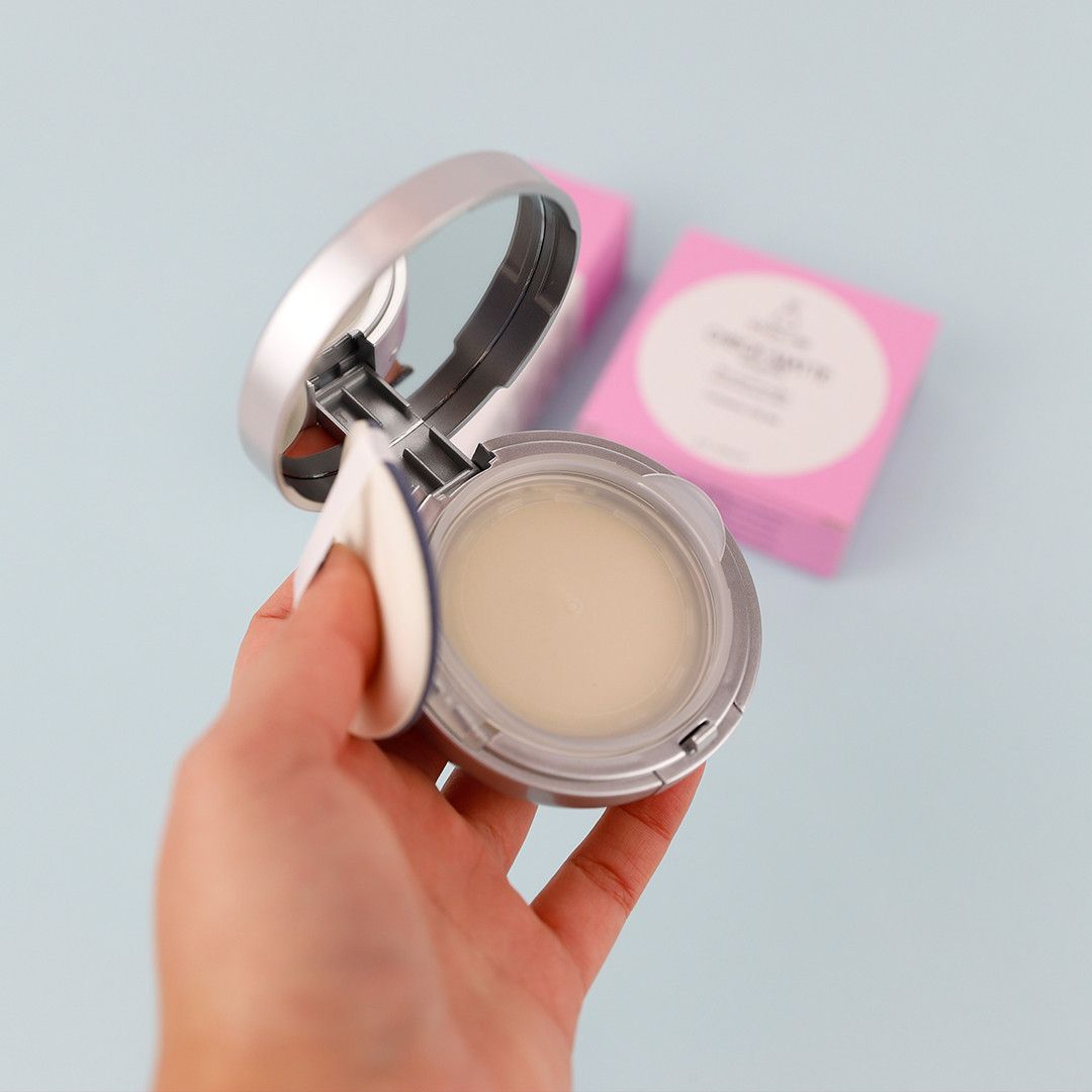 Check Matte Compact Case matirajući puderi Kompaktni i puderi u prahu