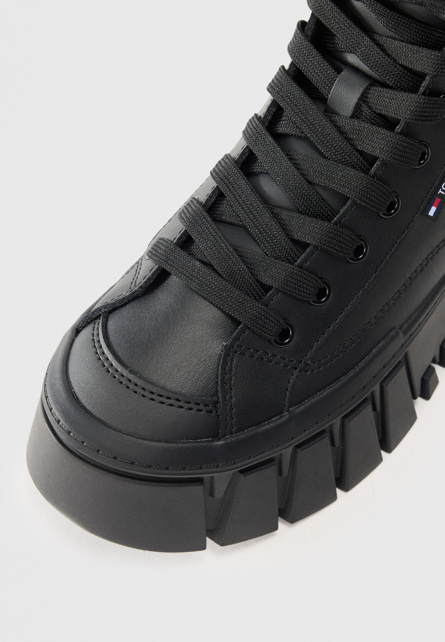 Tommy Jeans VULC - Hoge sneakers - zwart