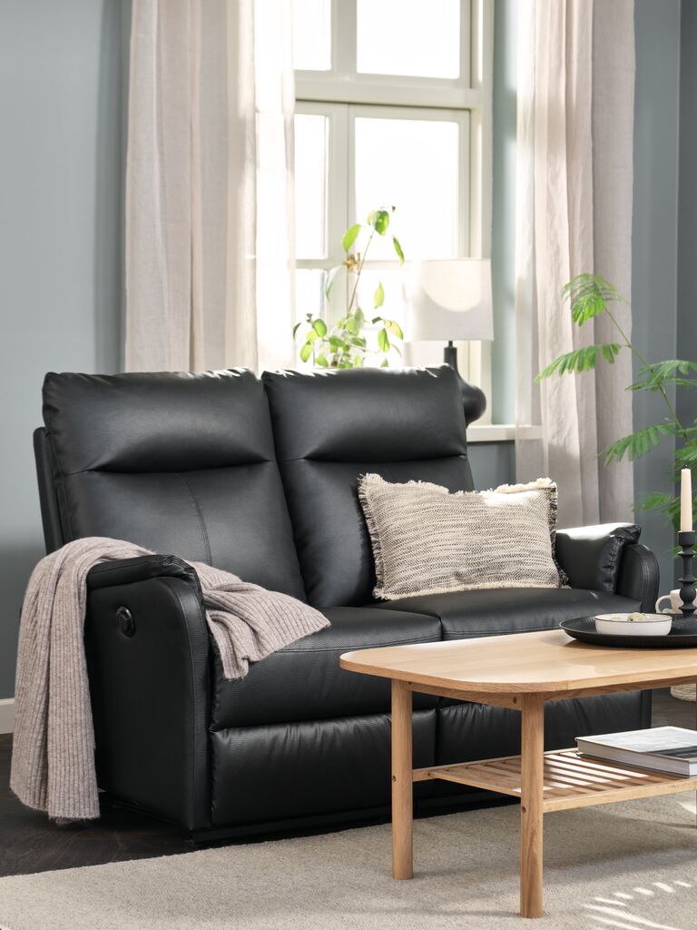ABILDSKOV ABILDSKOV 2-vietė elektrinė sofa, juoda dirbtinė oda