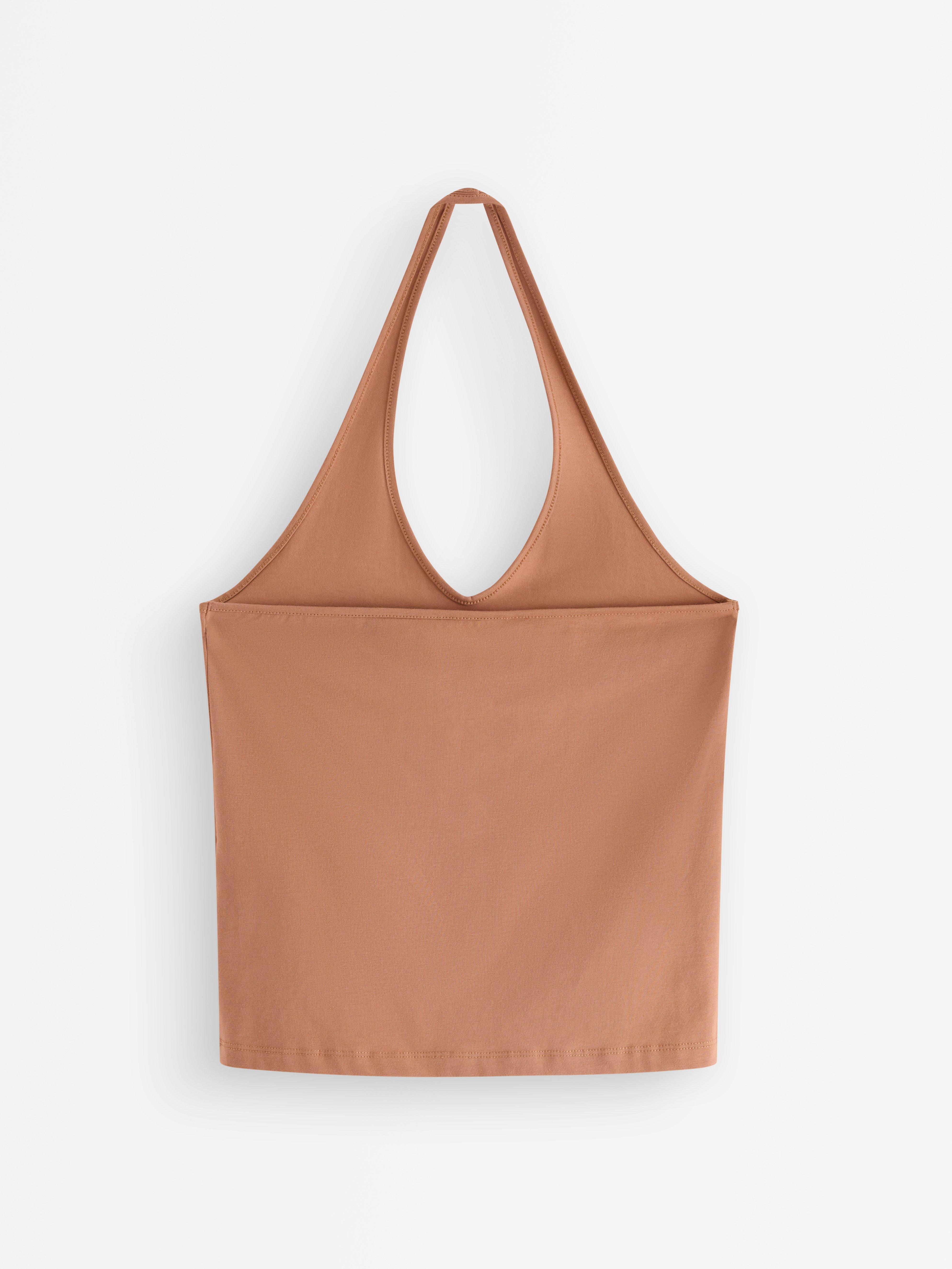 Top de cuello halter color beige oscuro