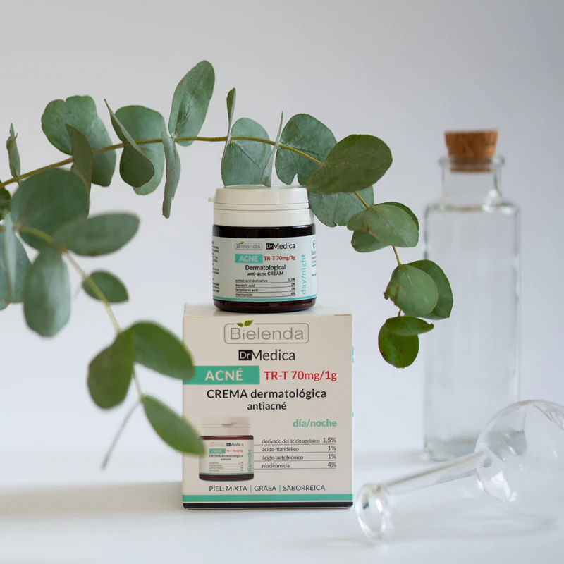 Bielenda Dr. Medica Akne-Gesichtscreme für fettige, zu Akne neigende Haut