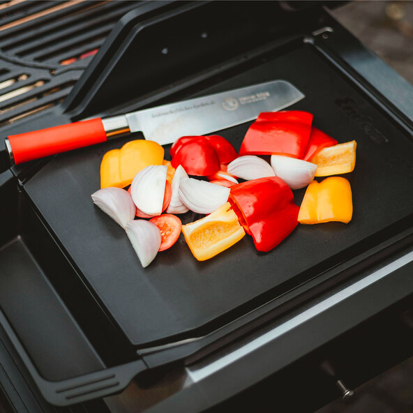 Grill Mags cutting board