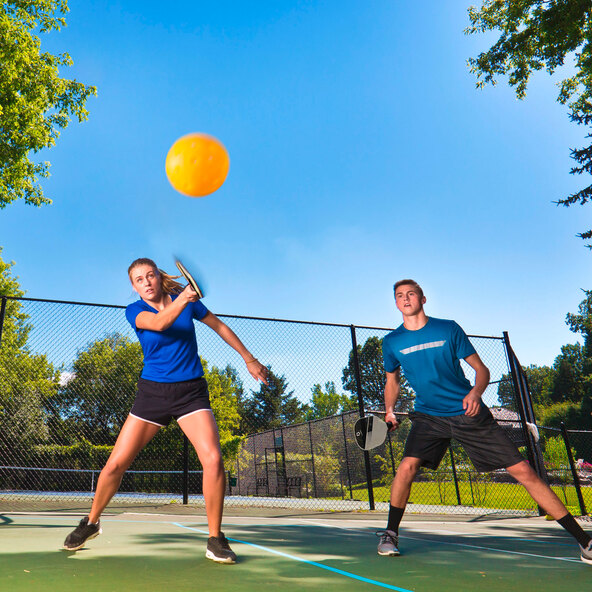Set de padel/pickleball cu fileu, 4 rachete și 4 mingi