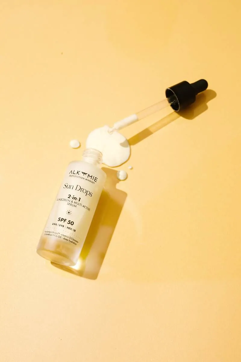 Alkmie Sun Drops SPF 50 2w1 Ochrona Przeciwsłoneczna i Multiaktywne serum