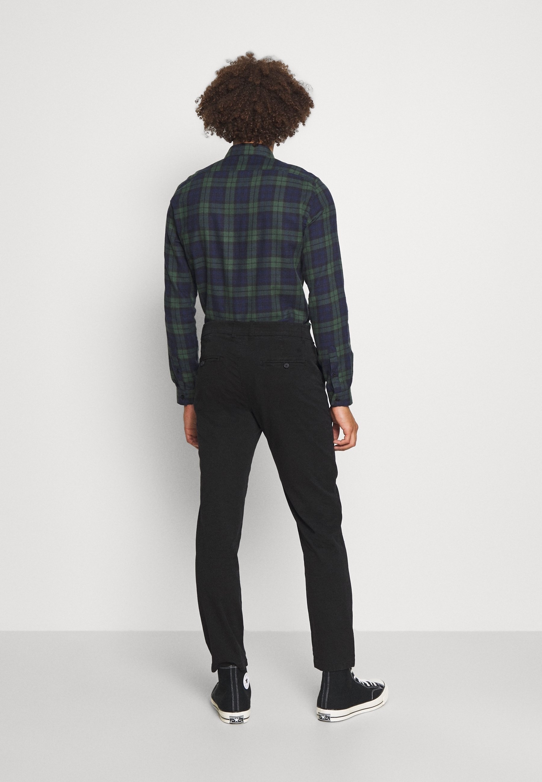 KnowledgeCotton Apparel Chino's - zwart