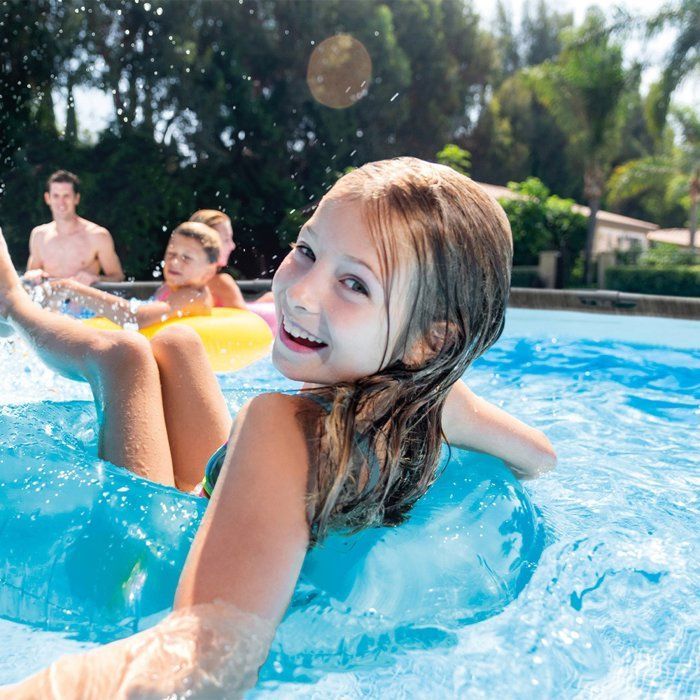 Kit Piscine hors sol tubulaire INTEX - Baltik - 457 x 122 cm - Ronde (Pompe, bâche, tapis de sol et échelle) - 26742ND