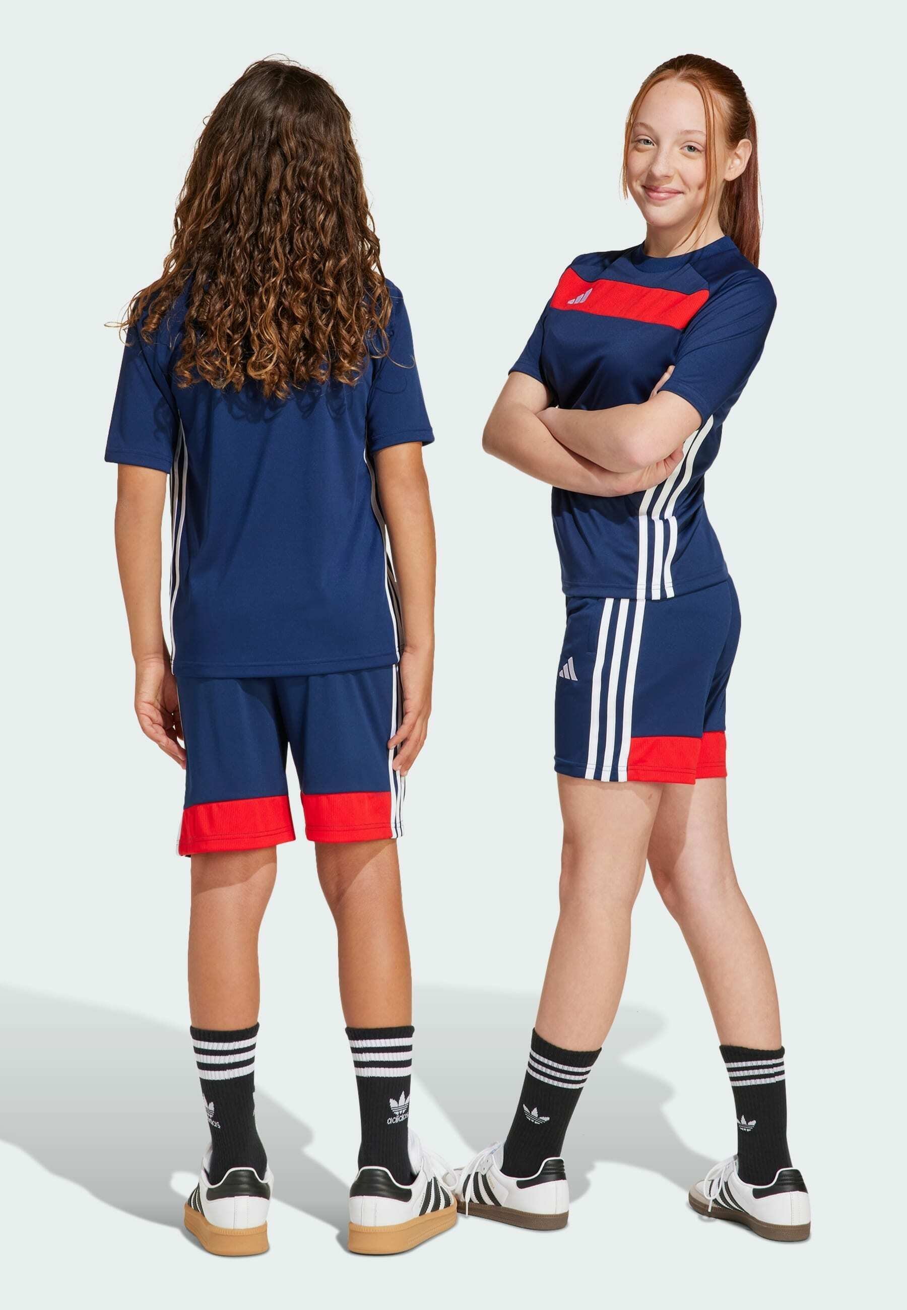 Šortky adidas Performance Sports - námornícka červená