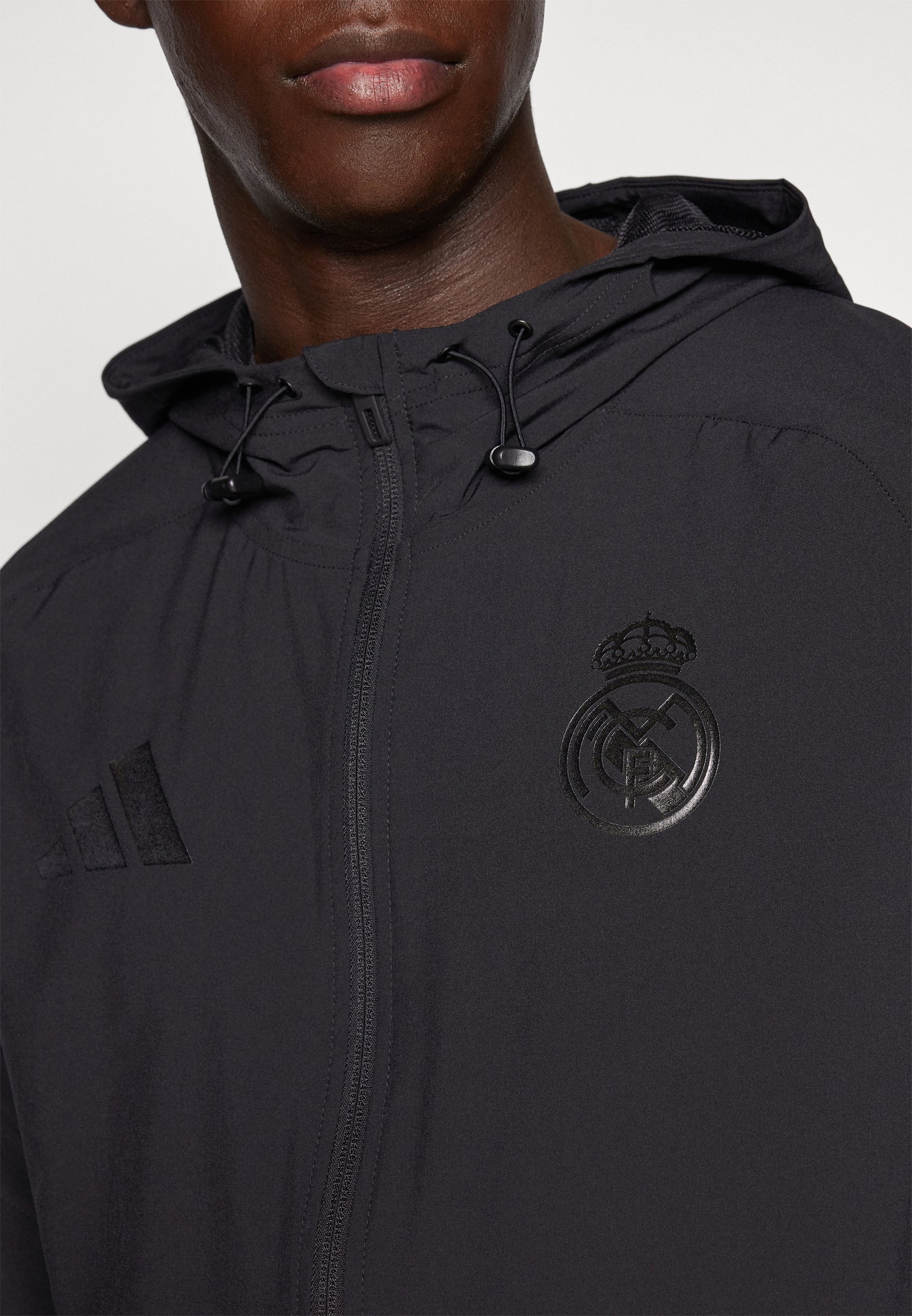 adidas Performance REAL MADRID TIRO25 COMPETITION VIS TECH REISJACKET - Clubkleding - zwart