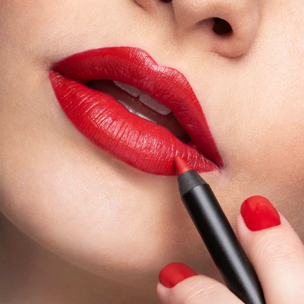 ARTDECO lūpų pieštukas „Saulės deivė“, minkštas, vandeniui atsparus – 1,2 g