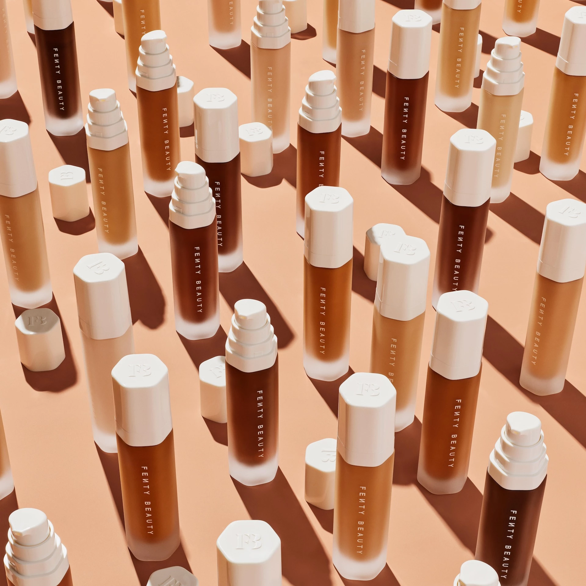Fond de ten Soft'Lit 150 - Fenty Beauty