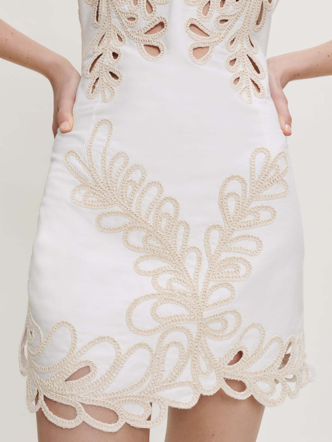 Rochie brodată - Alb-gălbui