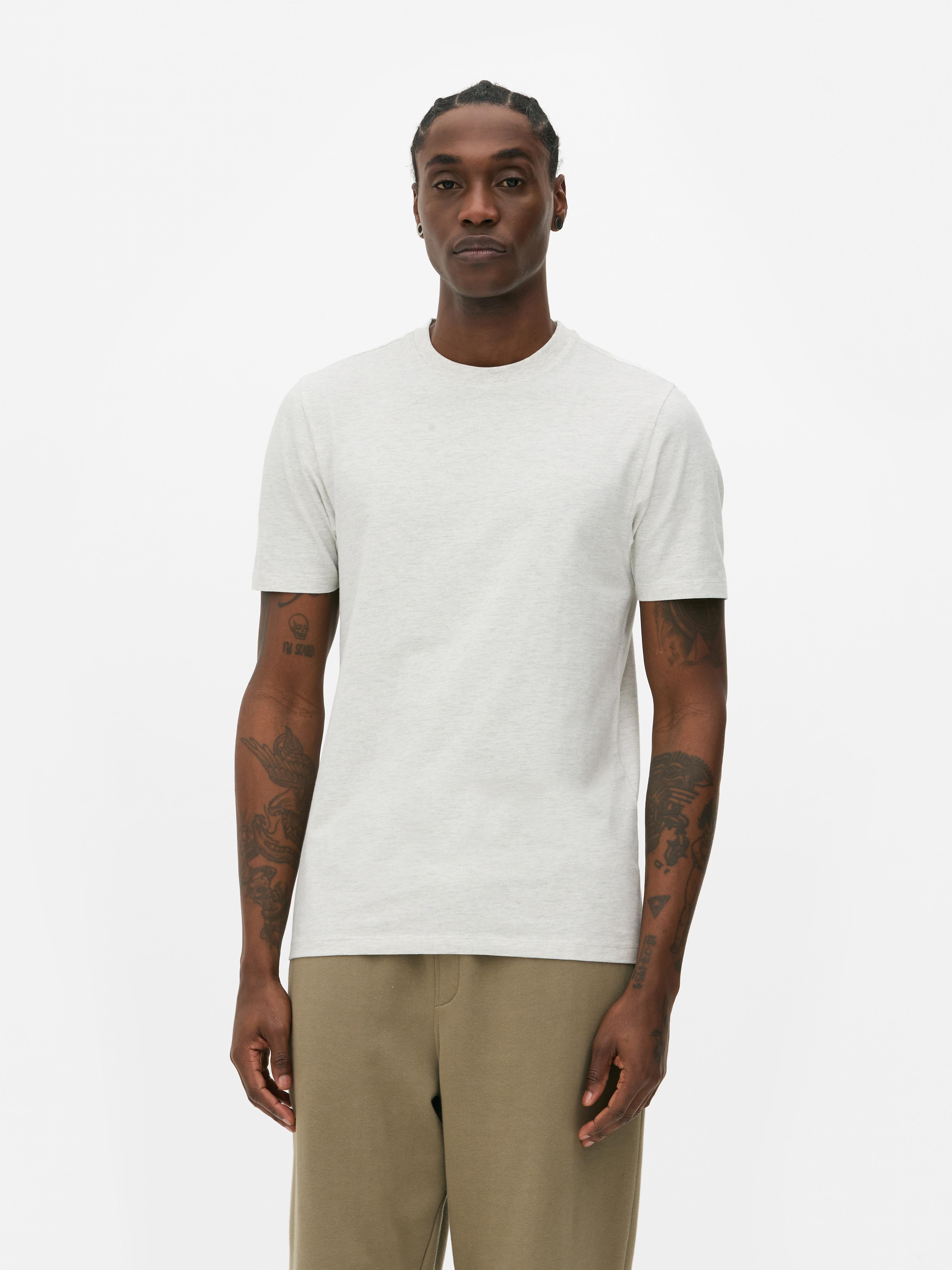 Meliertes Slim-Fit-T-Shirt Ein schmal geschnittenes T-Shirt mit kurzen Ärmeln und meliertem Design