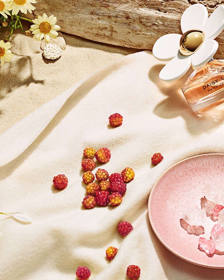 MARC JACOBS DAISY LOVE EAU DE TOILETTE