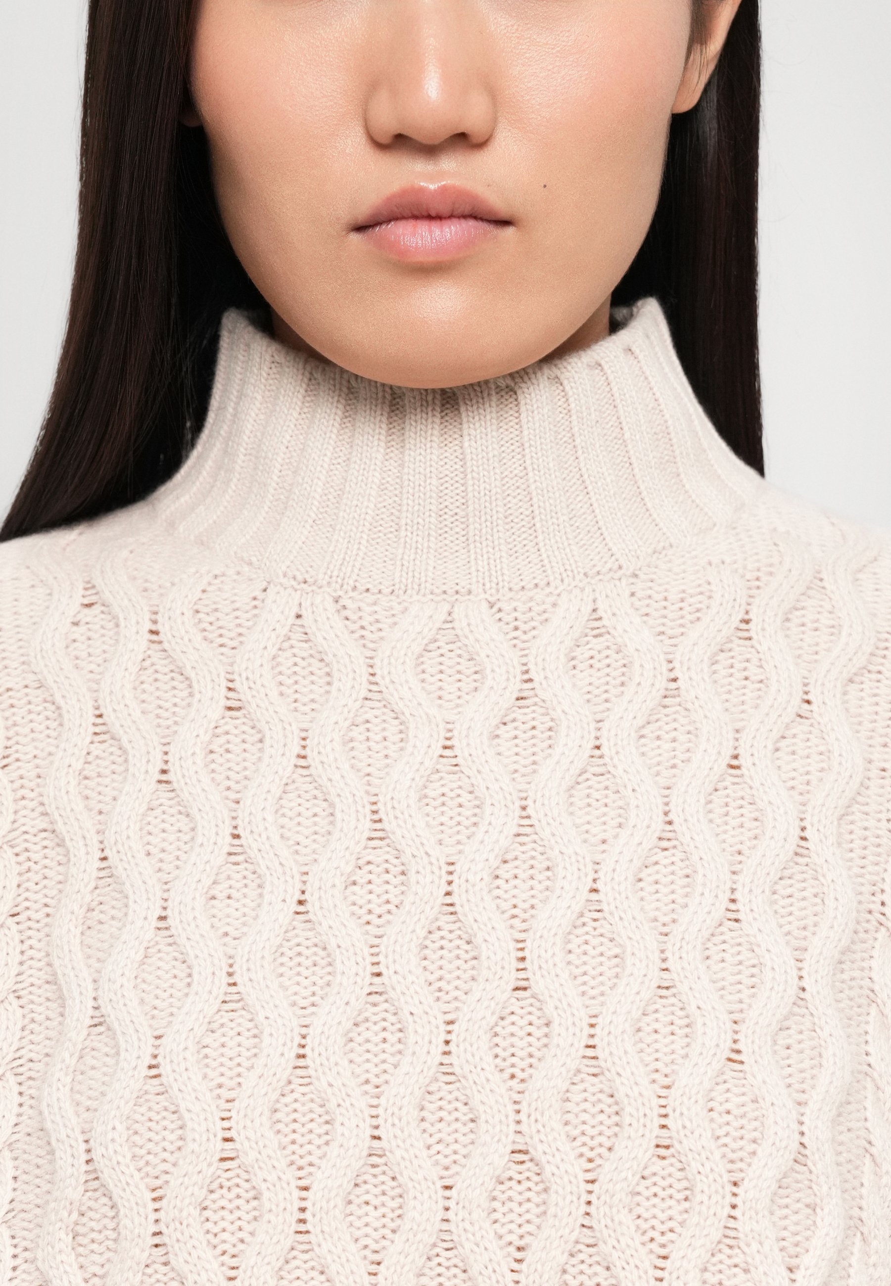 WEEKEND MaxMara YARD - Pull - beige