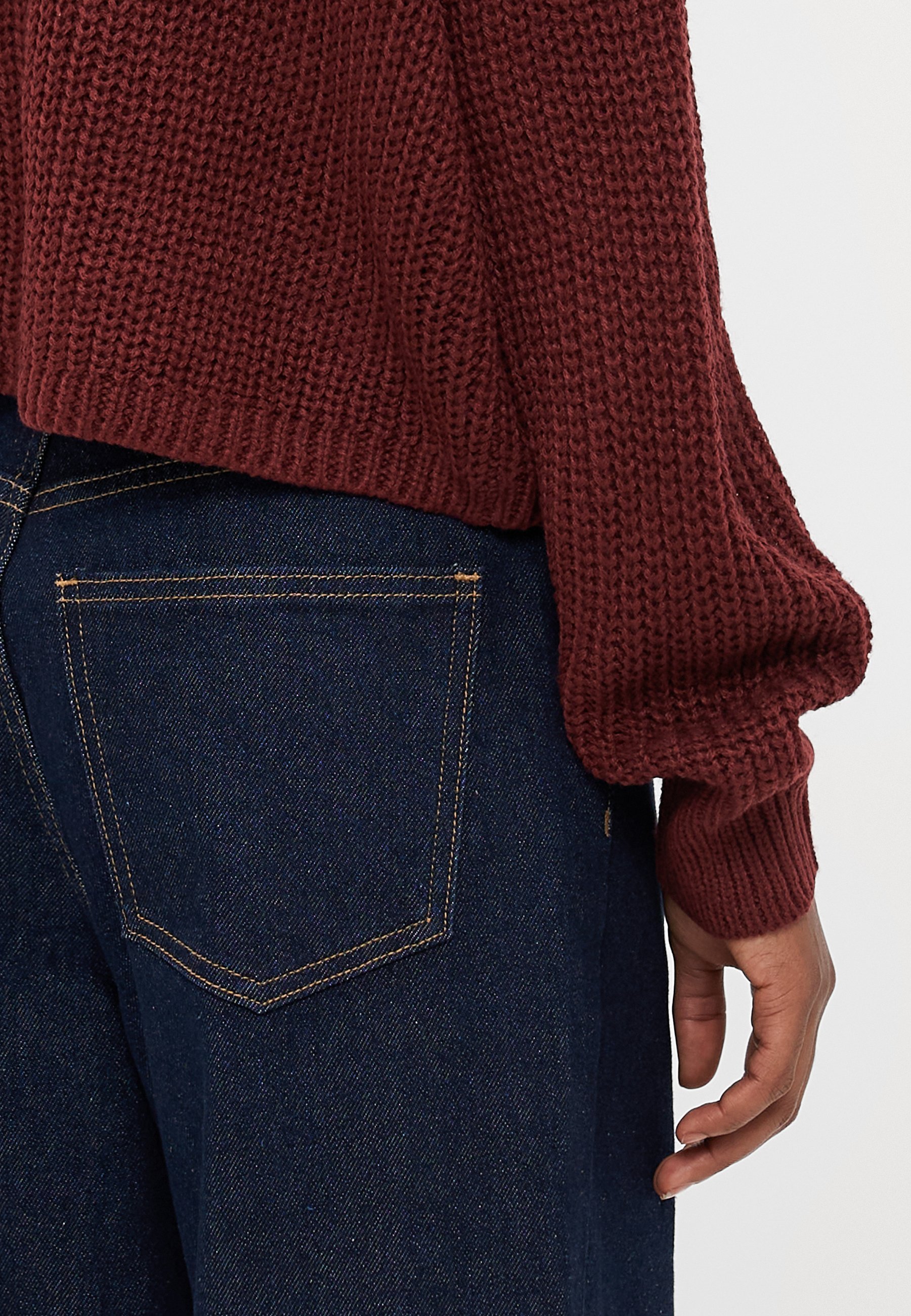 ONLY Petite ONLCAROL MOOI VEST - Vest - cabernet