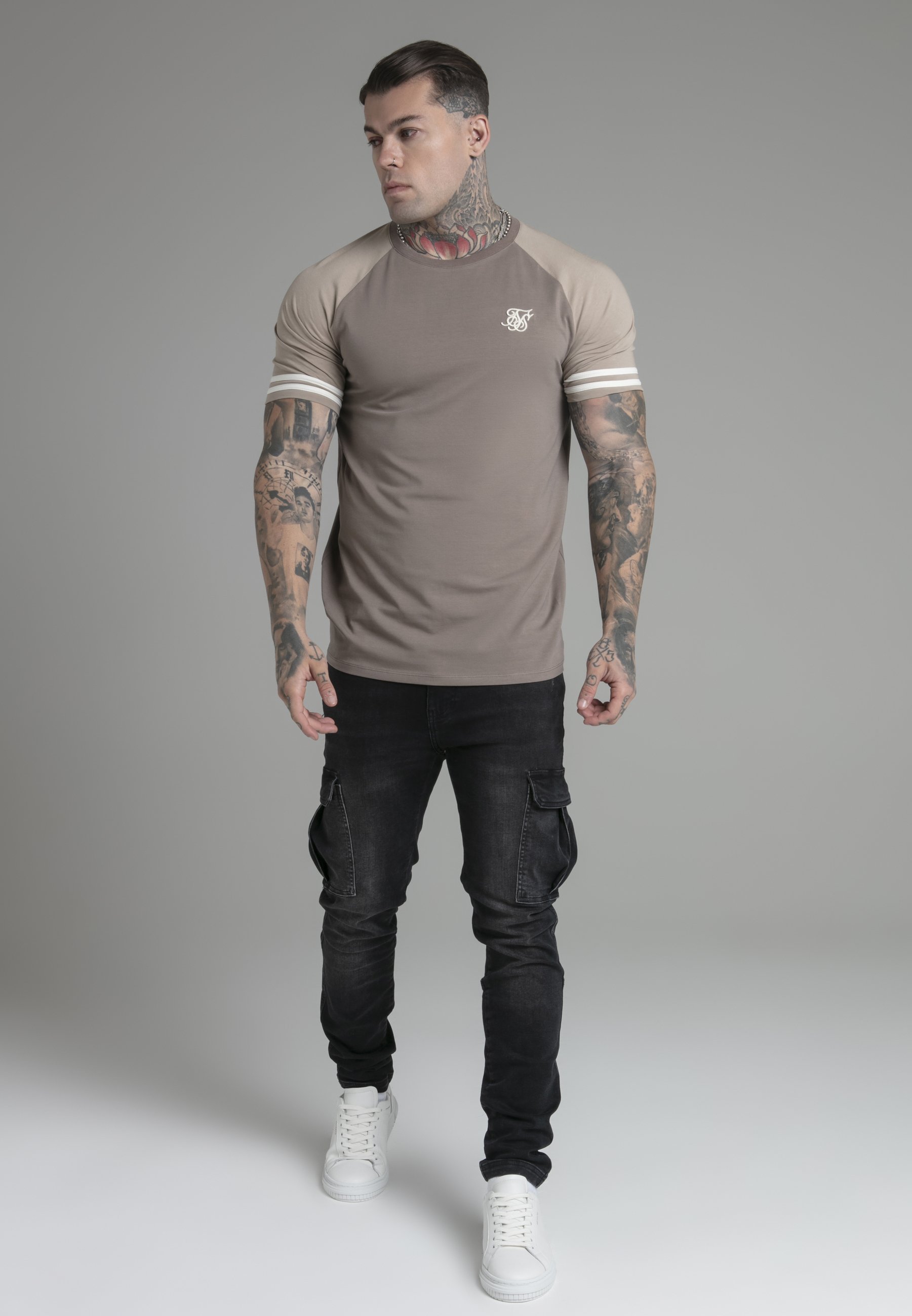 SIKSILK RAGLAN - T-shirt con stampa - beige