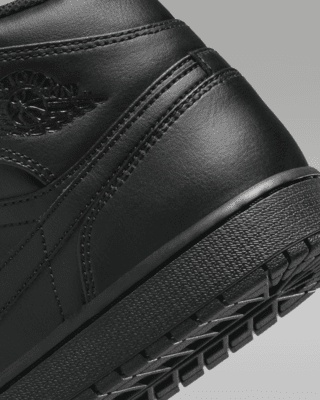 Air Jordan 1 Mid Shoes