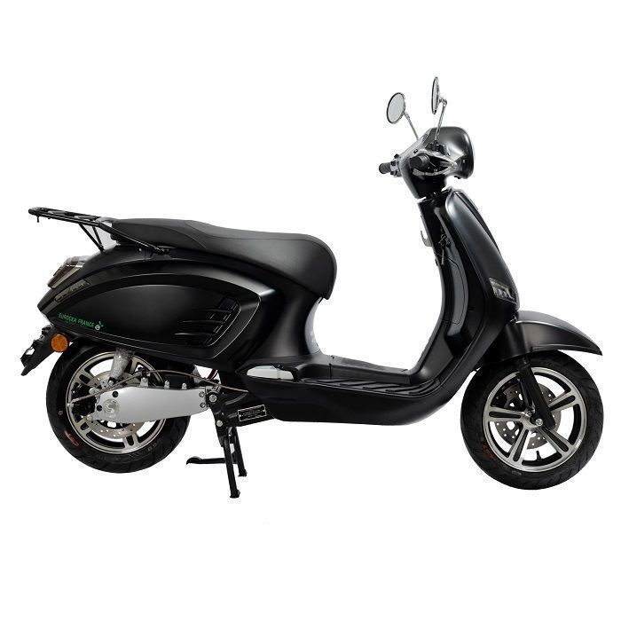 EUROCKA | Viscot Black elektrische scooter 125cc met verwijderbare 72V50Ah lithiumbatterij en een actieradius van 120 km