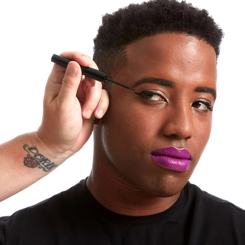 Tuș de ochi lichid Epic Wear Black - NYX Professional Makeup