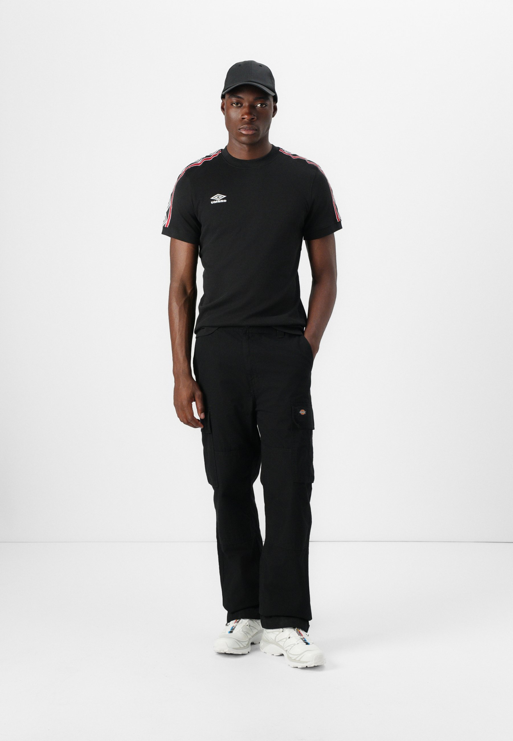 T-shirt Umbro à bandes adhésives - T-shirt basique - noir