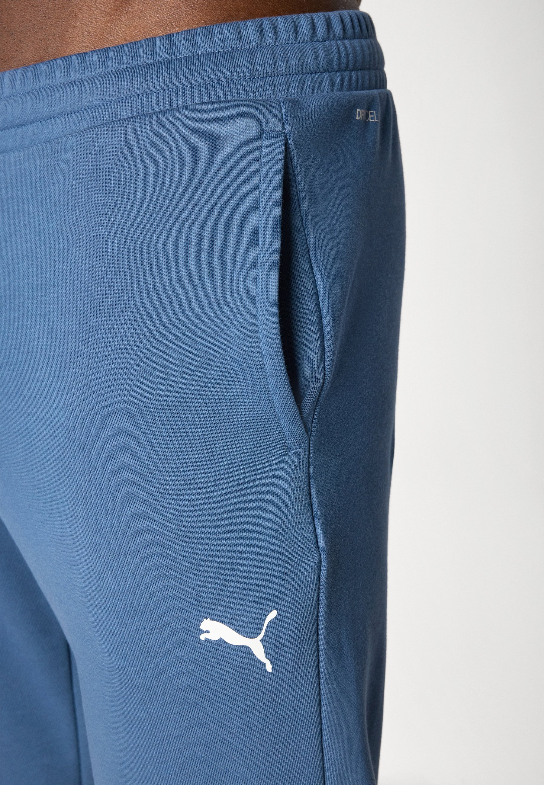 Puma ESSENTIALS FRENCH JOGGER - Teplákové kalhoty - black