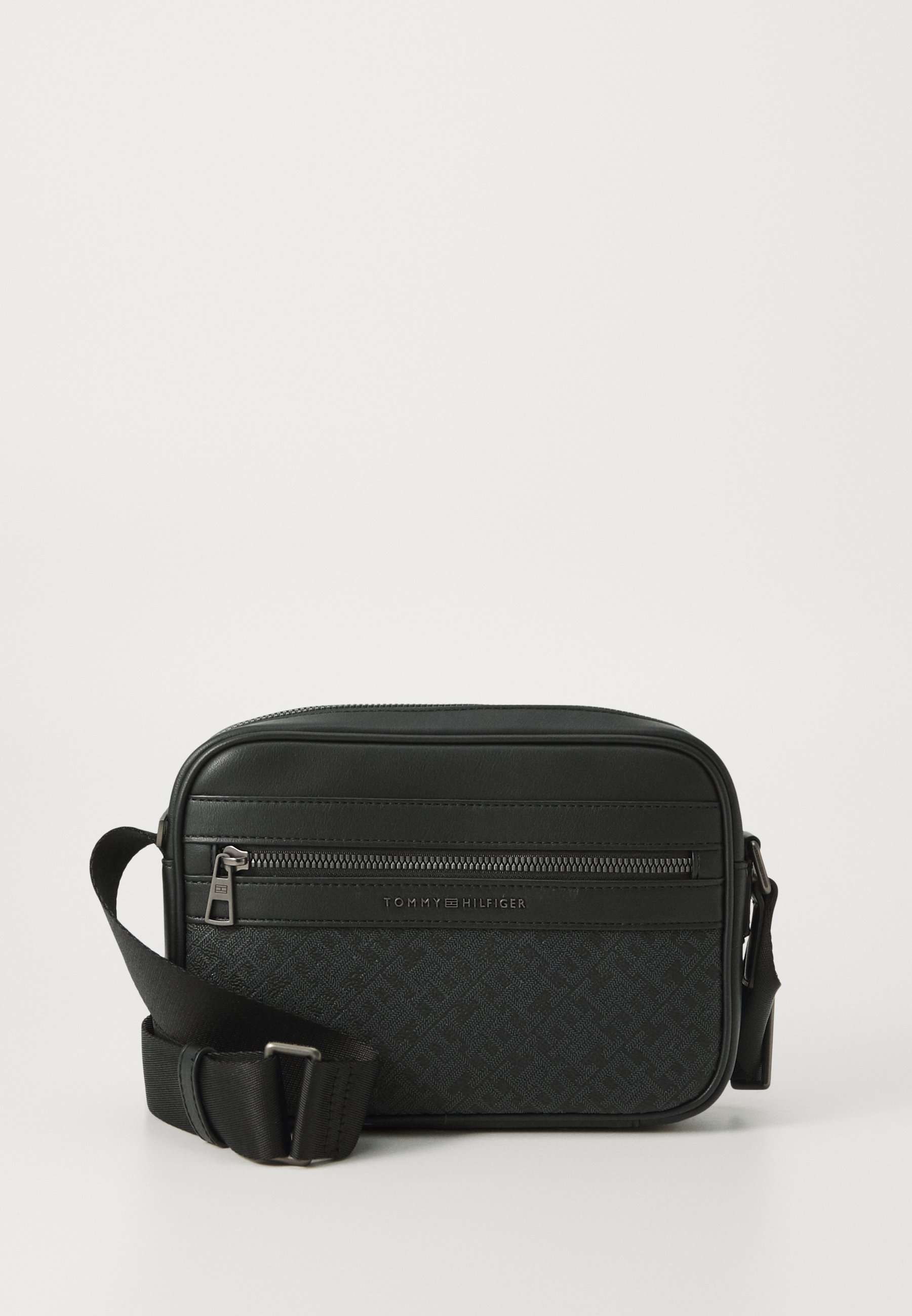 Tommy Hilfiger MONOGRAM REPORTER - Crossbodytas - zwart