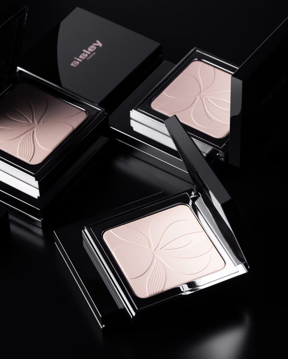 SISLEY BLUR EXPERT FINE LAYER ΤΕΛΕΙΟΠΟΙΗΤΙΚΗ ΠΟΥΔΡΑ ΓΙΑ ΜΑΤ ΚΑΙ ΛΑΜΨΗ