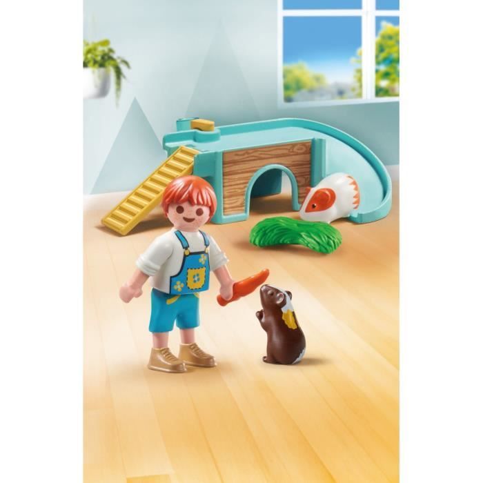 PLAYMOBIL 71746 Kind met 2 cavia's en speelplek, Mijn leven, 10 onderdelen, Leeftijd 4+