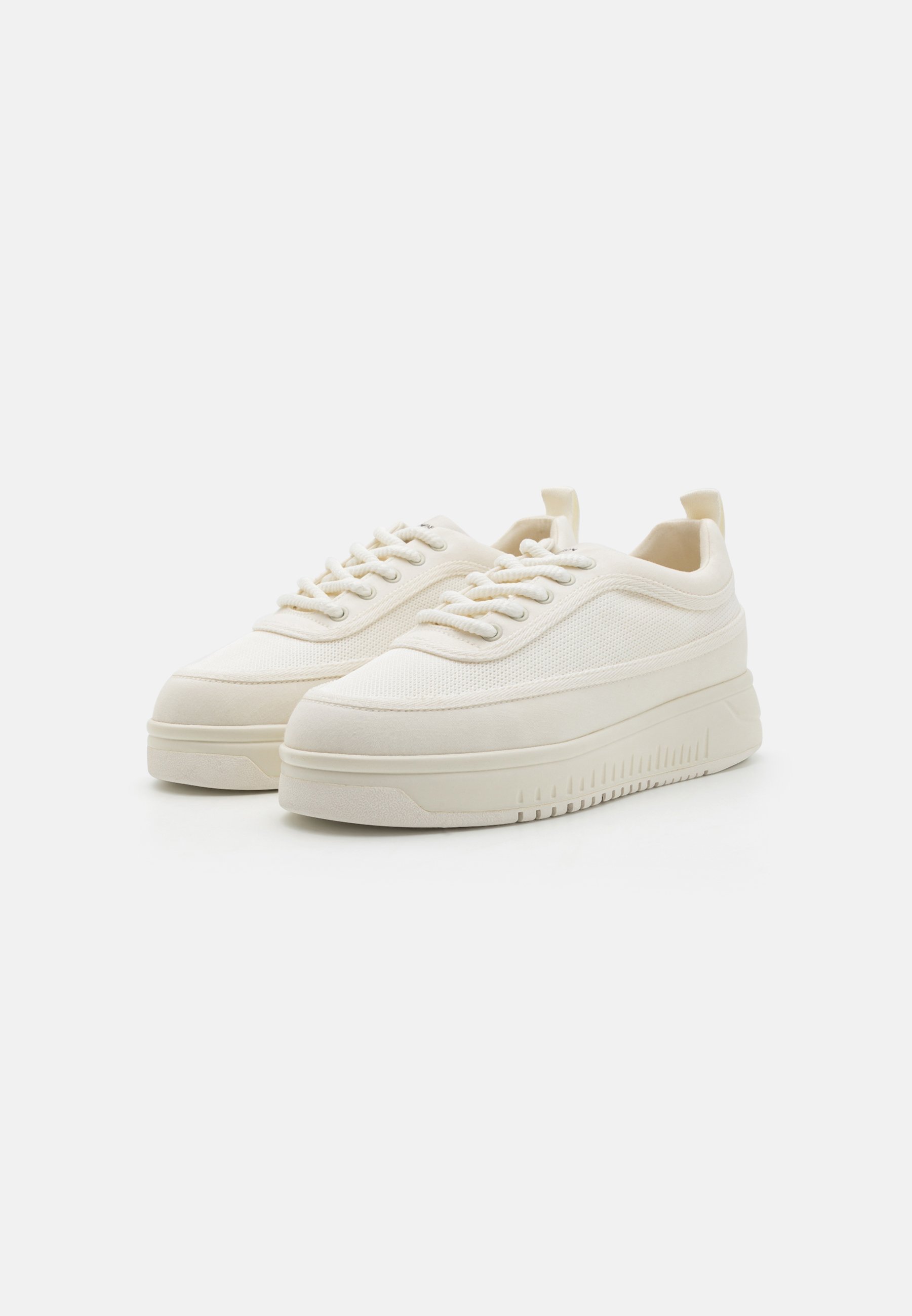 Chaussures Emporio Armani - Baskets - blanc cassé