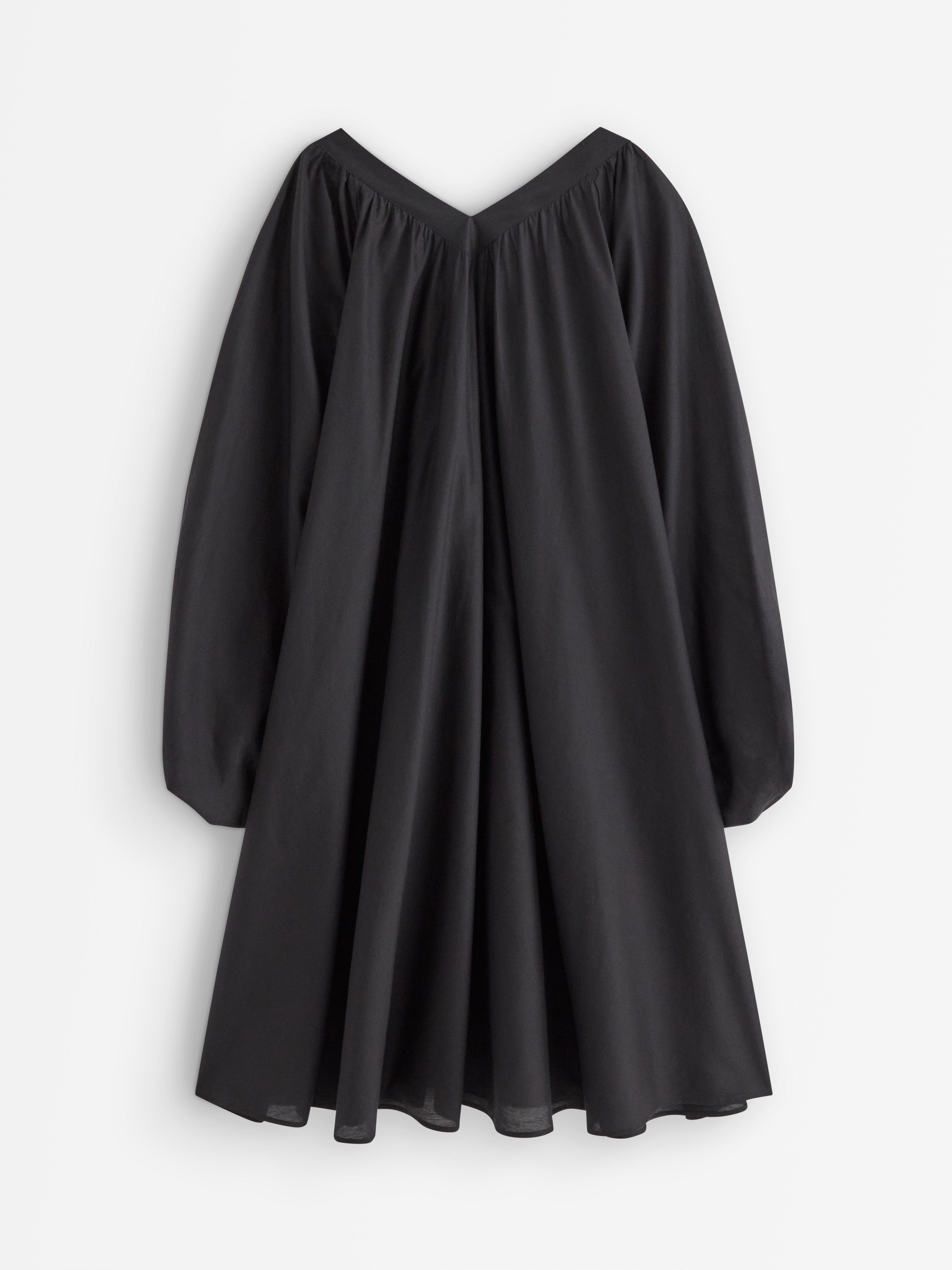 Minivestido con mangas abullonadas negro