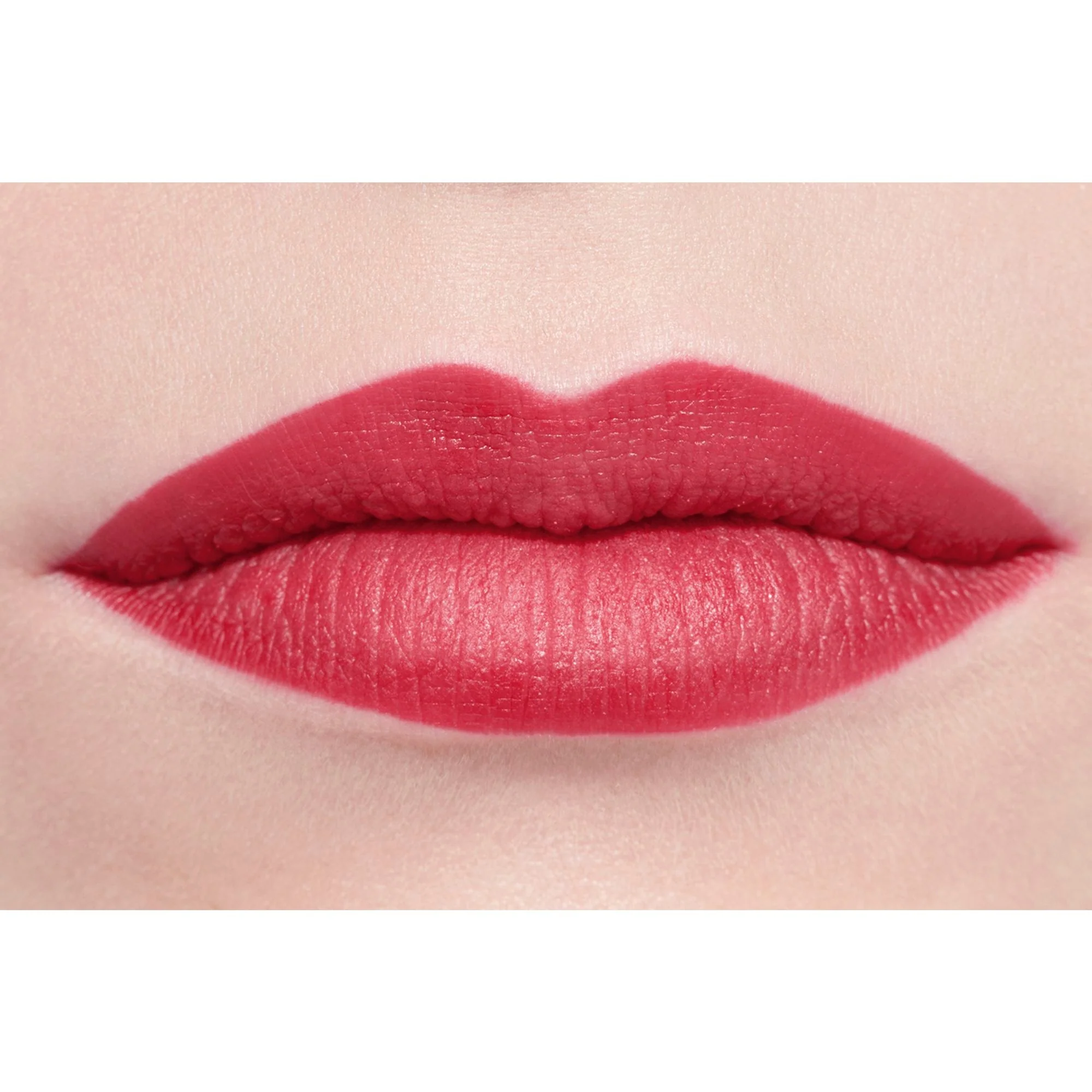 ROUGE ALLURE VELVET - IL ROSSETTO VELLUTATO LUMINOSO