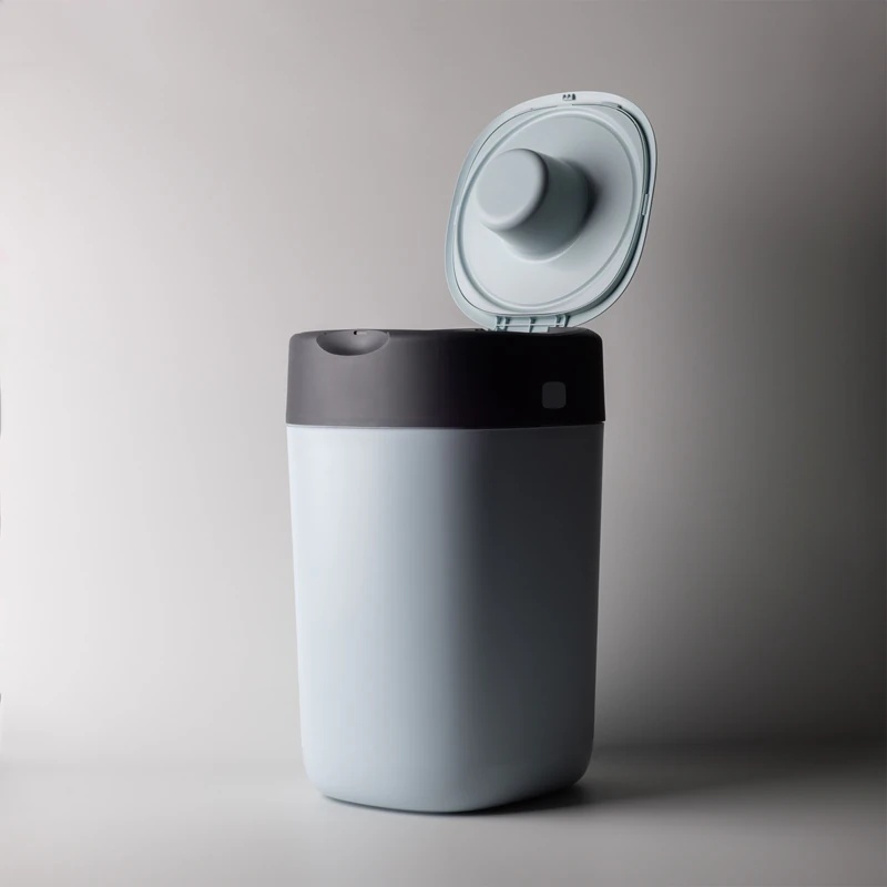Tommee Tippee Twist & Click mėlyna sauskelnių dėžutė + krepšelio kasetė