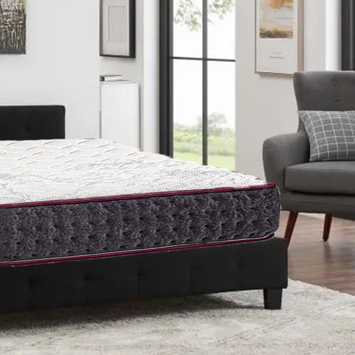 Materasso reversibile KIERA, King Size, 180x200 cm, realizzato in memory foam altamente adattabile ed ergonomico.