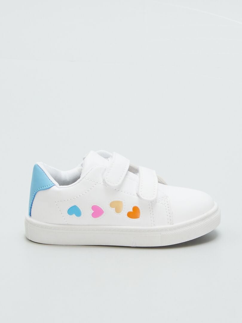 Trendy sneakers met hartjesprint - WIT