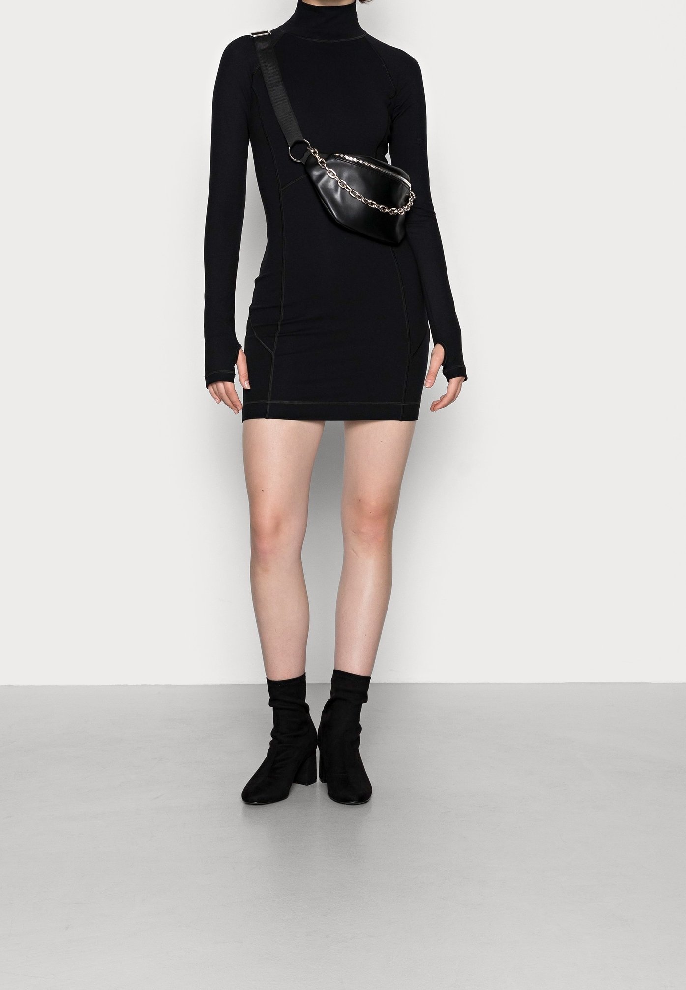 Robe Diesel Shift - noire