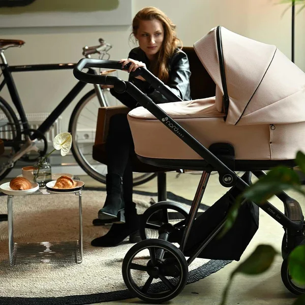 Nordbaby Active Lux Kinderwagen-Set, Pfingstrosenbeige, Chromgestell