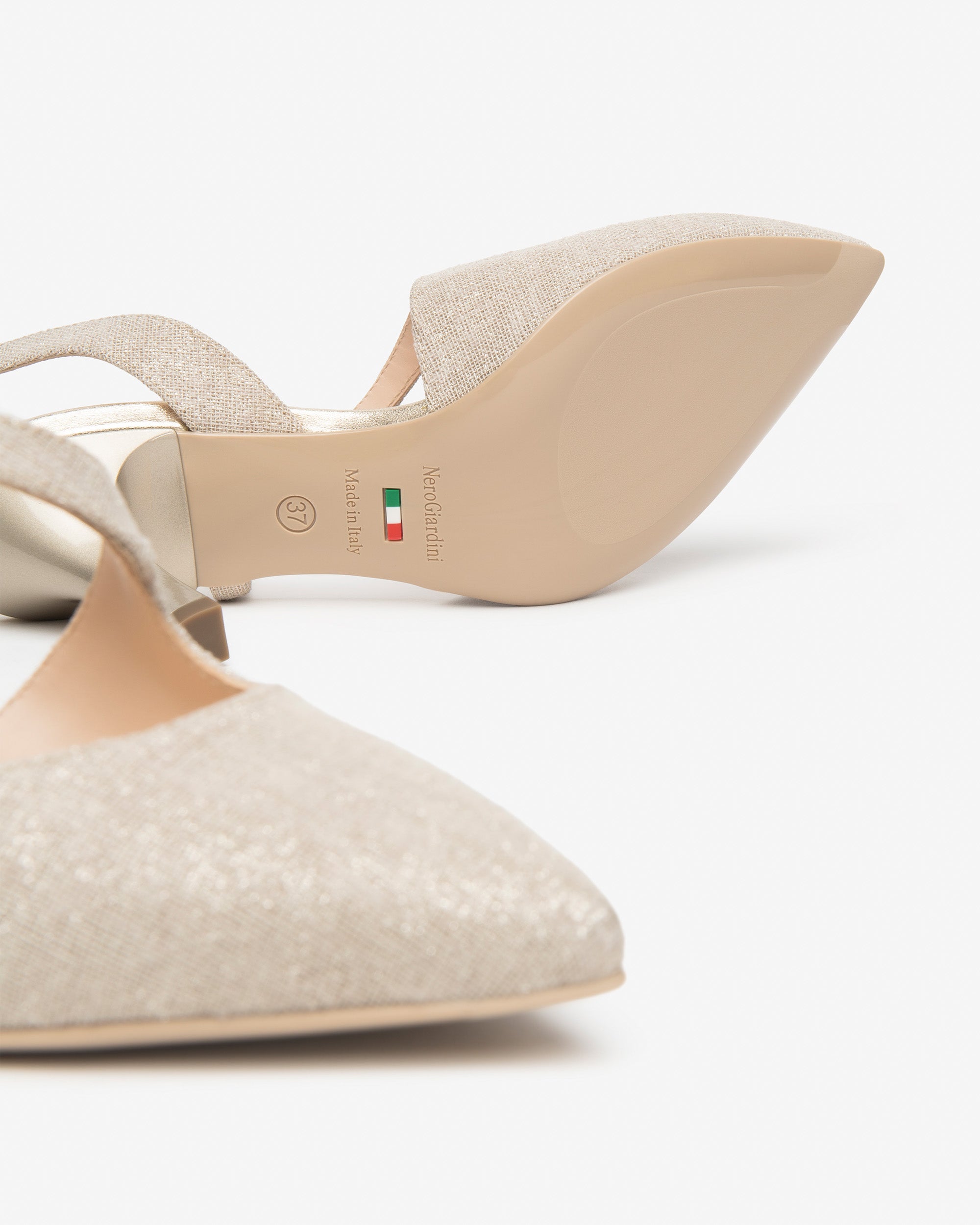  Damen-Slingback aus Stoff