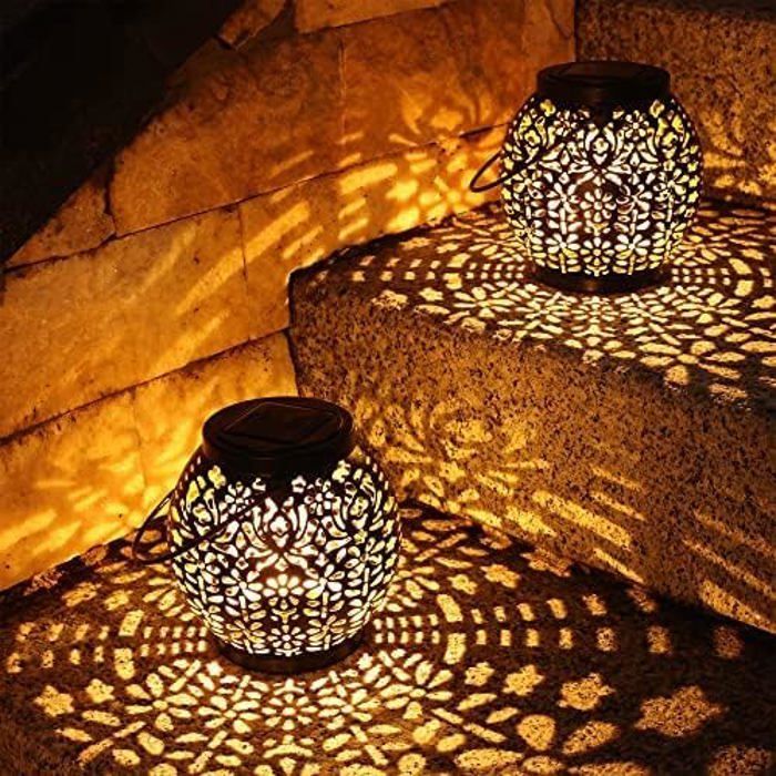 Lanterne solaire d'extérieur, lot de 2 lampes solaires LED pour jardin, IP65, étanche, blanc chaud, lanterne à énergie suspendue