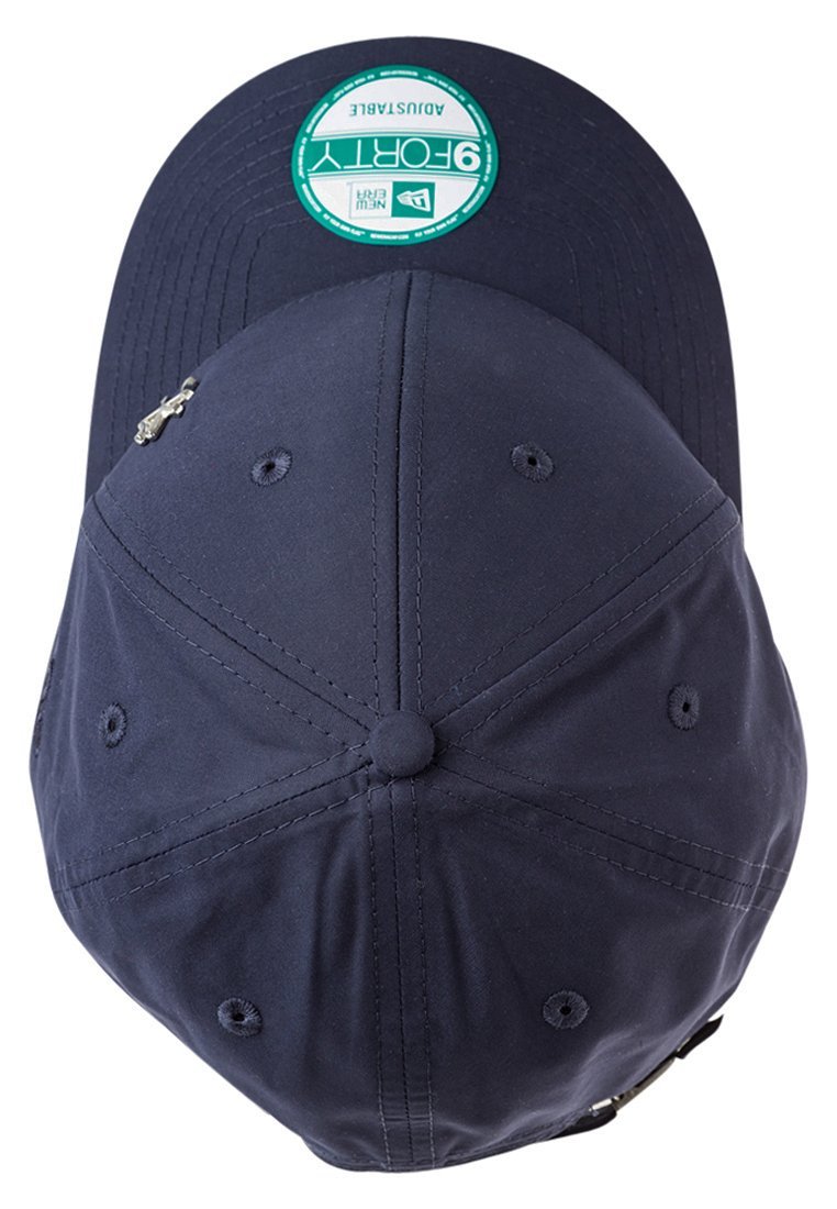New Era petten