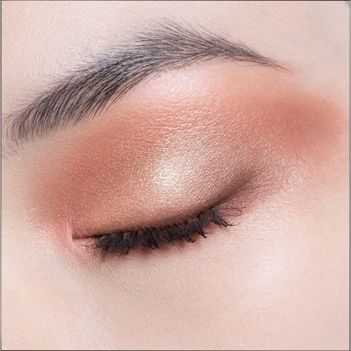 DIOR paleta senčil za oči Diorshow s 5 barvami – 7 g