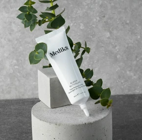 Miega glikolskābe 30 ml - Medik8
