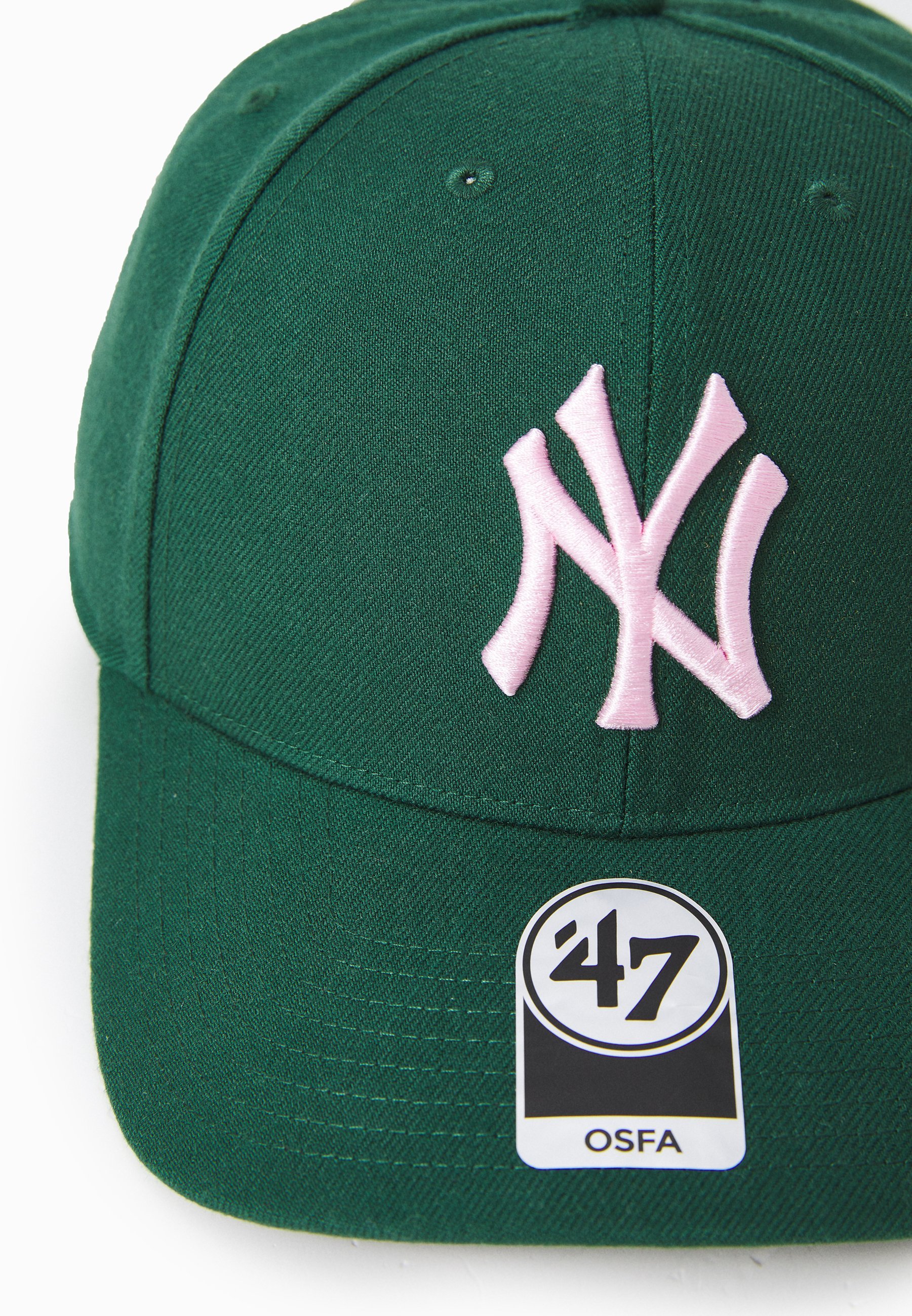 '47 Caps