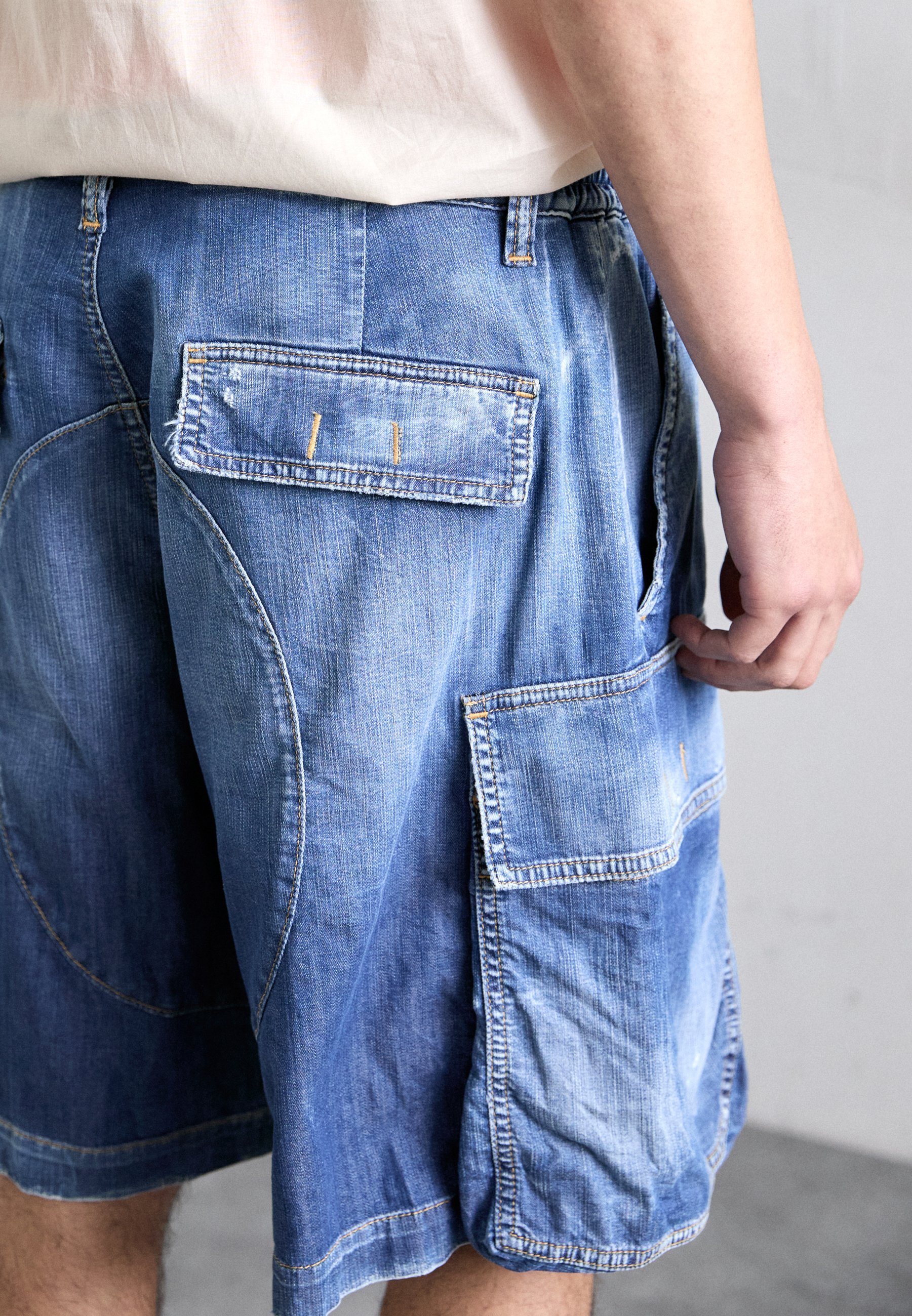 Dsquared2 LOOSE - Denim shorts - marineblauw