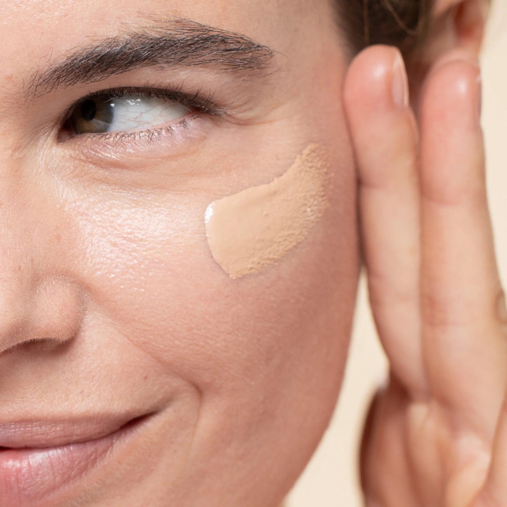 Incarnato Glow Skin Serum Foundation - Fondotinta liquido