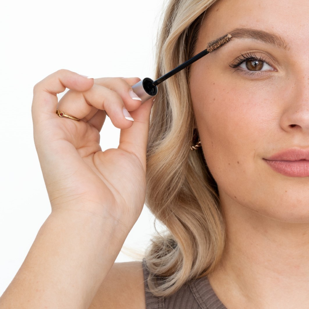 Herome Cosmetics uzacu želeja – brūna – 1 gab.
