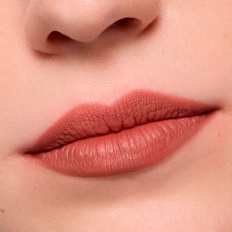 lápis labial matte essence 8h Matte Comfort com apontador