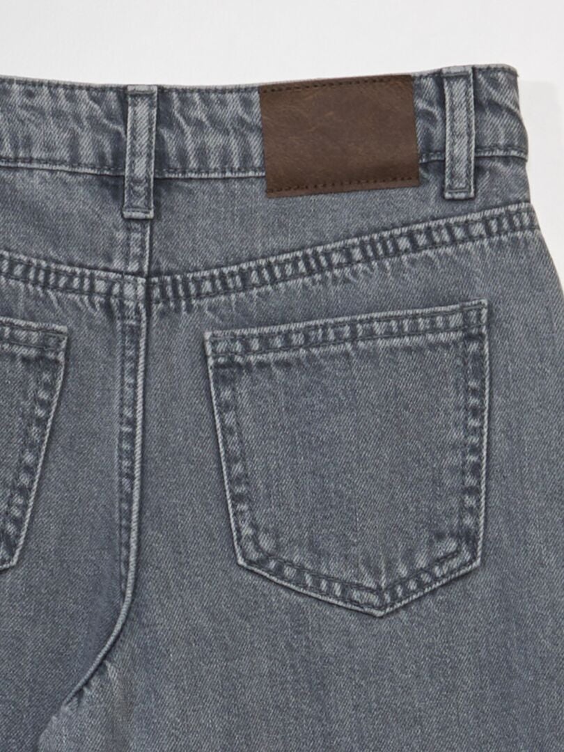 Calça jeans cinza