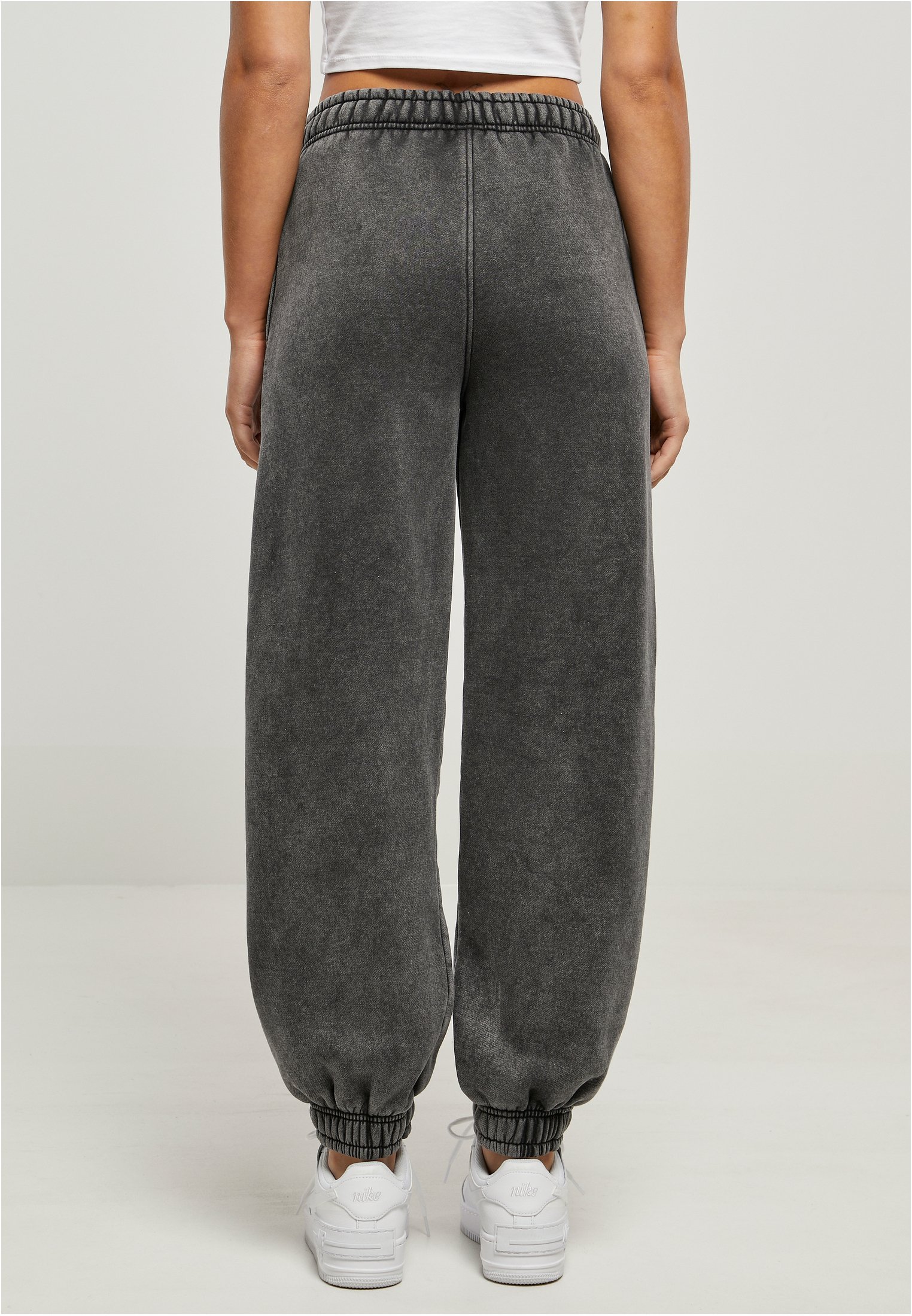 Pantaloni da tuta Urban Classics a vita alta, lavaggio pietra - neri